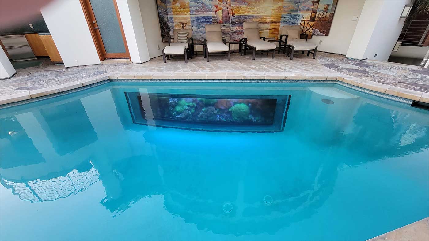 Underwater Pool wall Aquarium